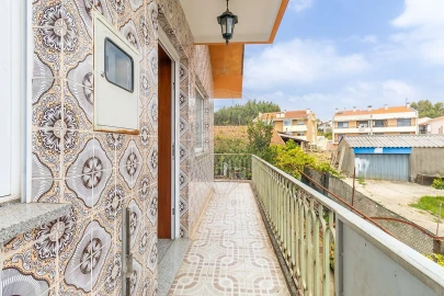 Moradia T3 para Arrendamento em Alfena