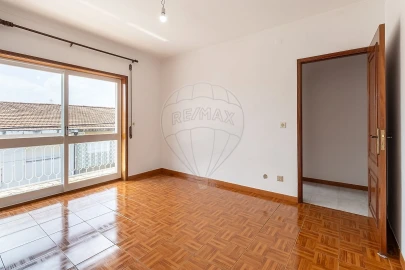 Moradia T3 para Arrendamento em Alfena