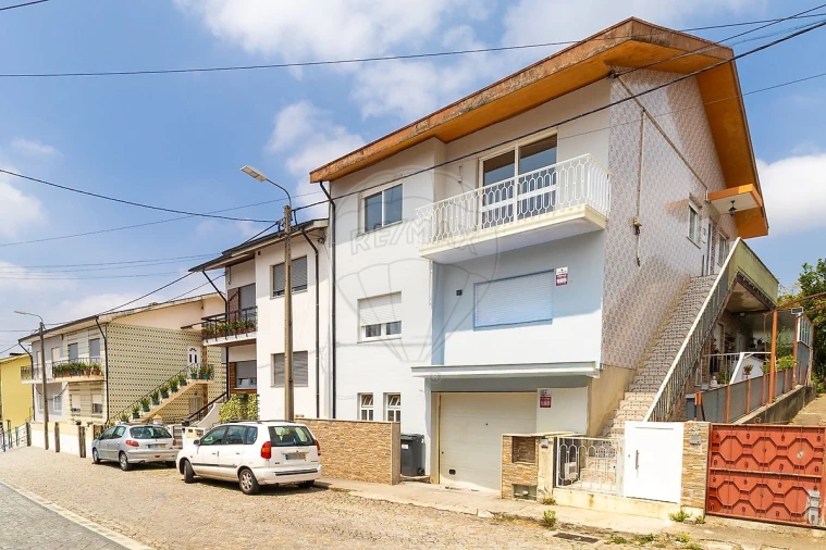 Moradia T3 para Arrendamento em Alfena Foto 5