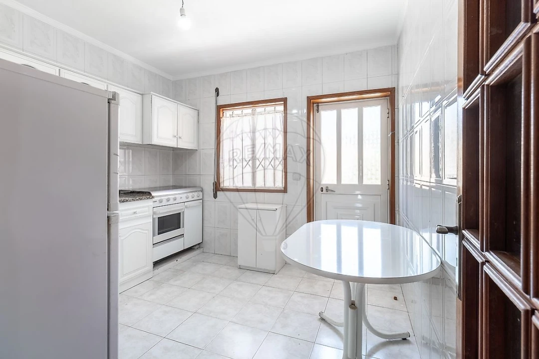Moradia T3 para Arrendamento em Alfena Foto 7