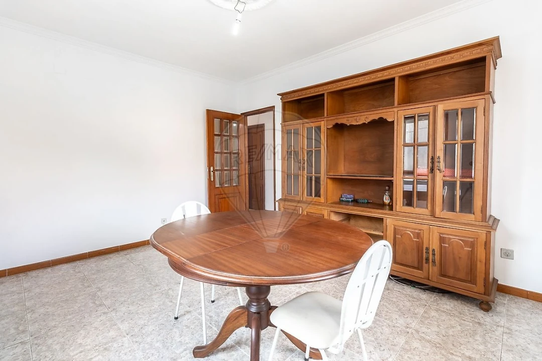 Moradia T3 para Arrendamento em Alfena Foto 6