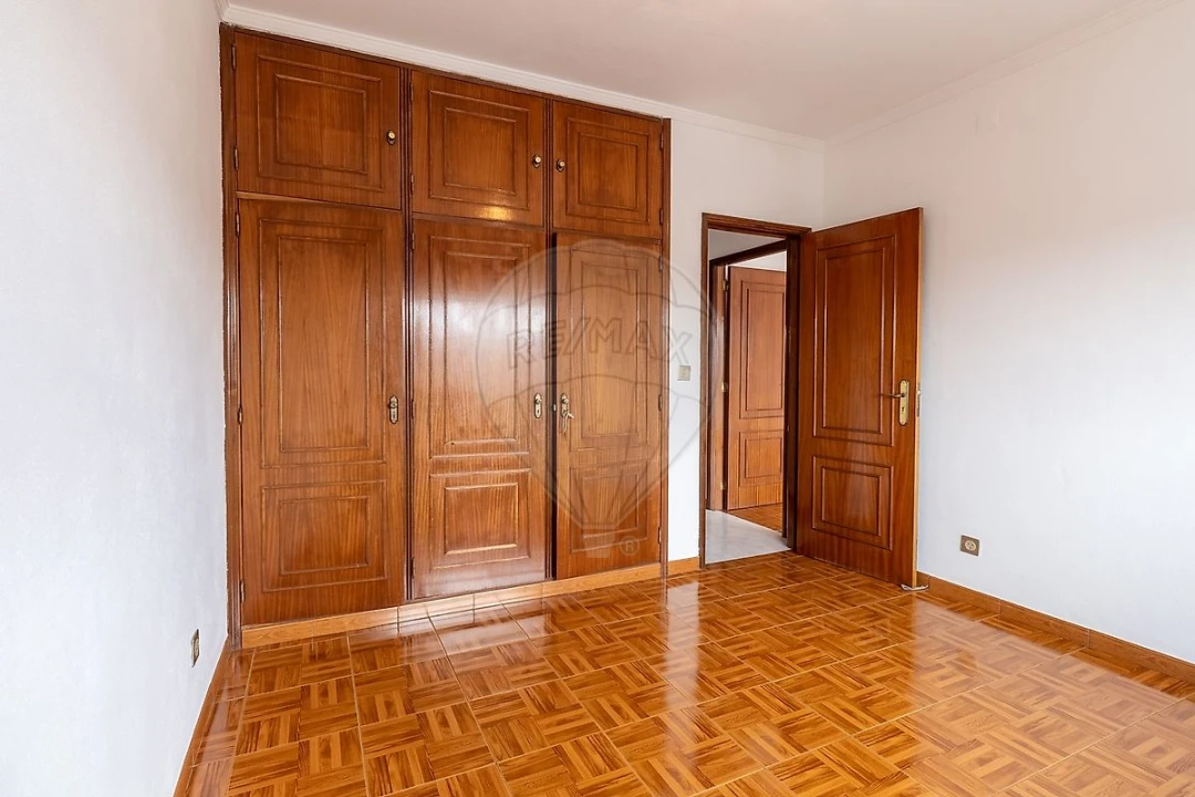 Moradia T3 para Arrendamento em Alfena Foto 13