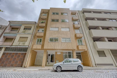 Apartamento T2 para Venda em Campanhã