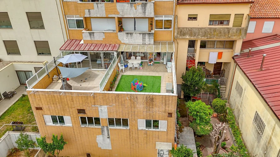 Apartamento T2 para Venda em Campanhã Foto 10