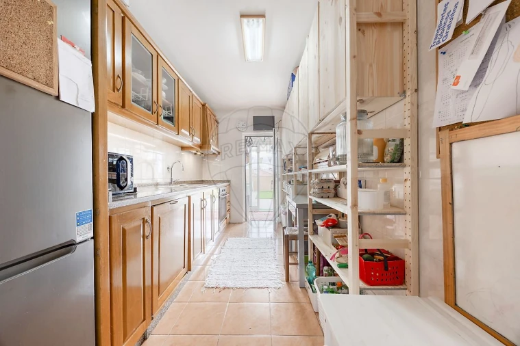Apartamento T2 para Venda em Campanhã Foto 13