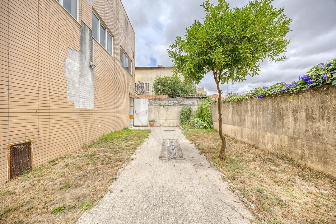 Apartamento T2 para Venda em Campanhã Foto 29