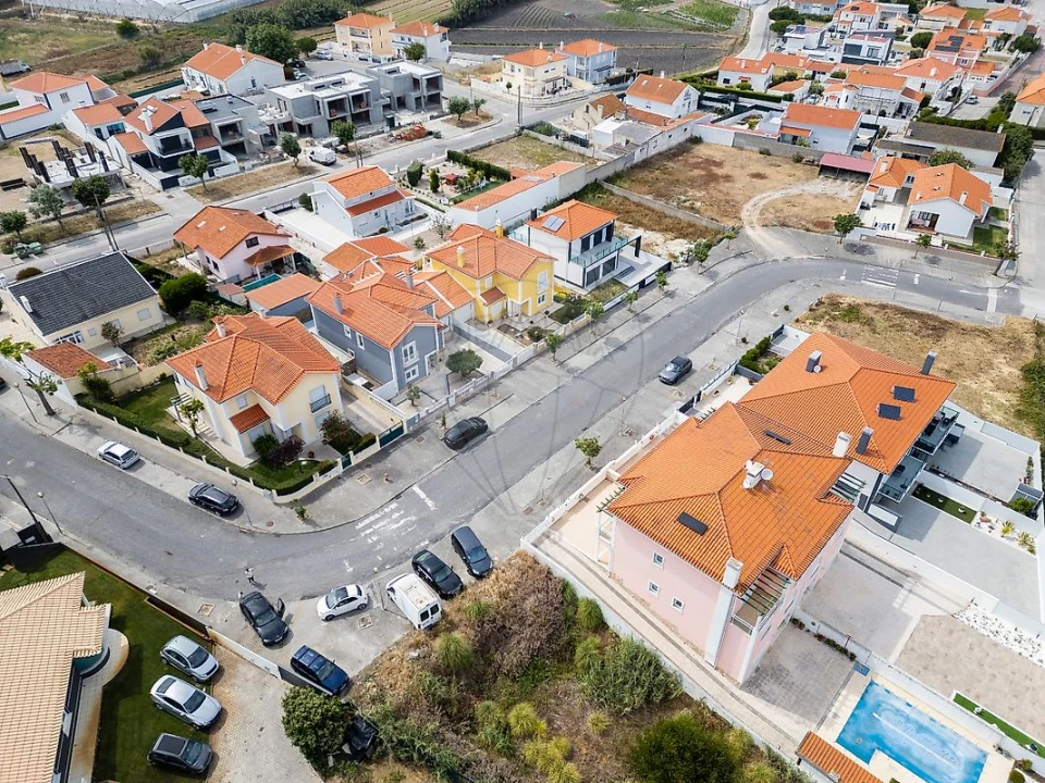 Moradia T4 para Venda em Silveira Foto 46