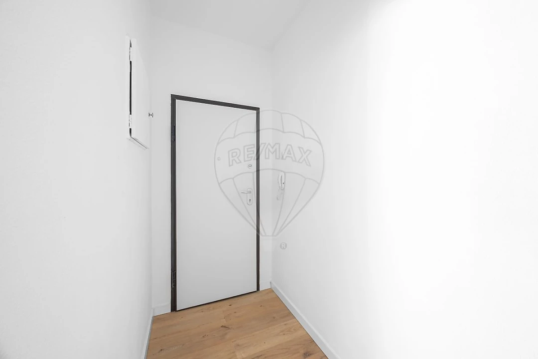 Apartamento para Venda em Massamá e Monte Abraão Foto 9