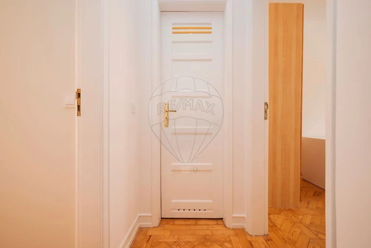 Apartamento T2 para Arrendamento em Arroios Foto 13