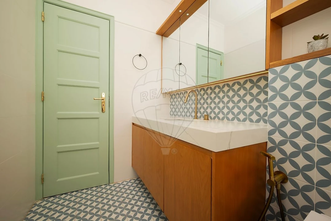Apartamento T2 para Arrendamento em Arroios Foto 23