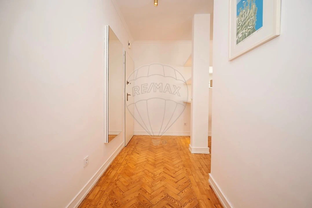 Apartamento T2 para Arrendamento em Arroios Foto 21