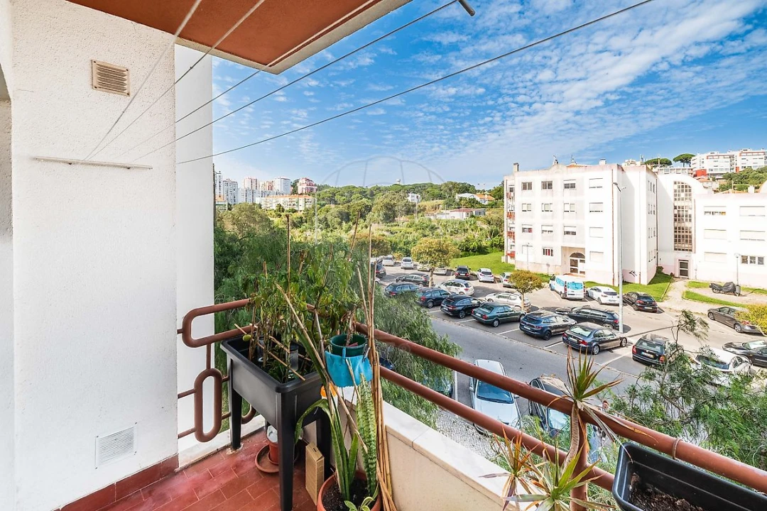 Apartamento T2 para Venda em Rio de Mouro Foto 16