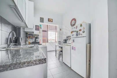 Apartamento T2 para Venda em Alto do Seixalinho, Santo André e Verderena