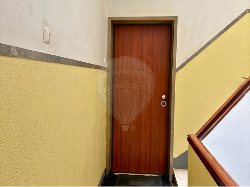 Apartamento T3 para Venda em Seixal, Arrentela e Aldeia de Paio Pires Foto 6