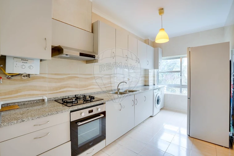Apartamento T3 para Arrendamento em Póvoa de Santa Iria e Forte da Casa Foto 28