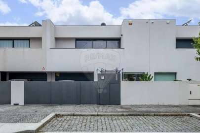 Moradia T4 para Venda em Vila Chã