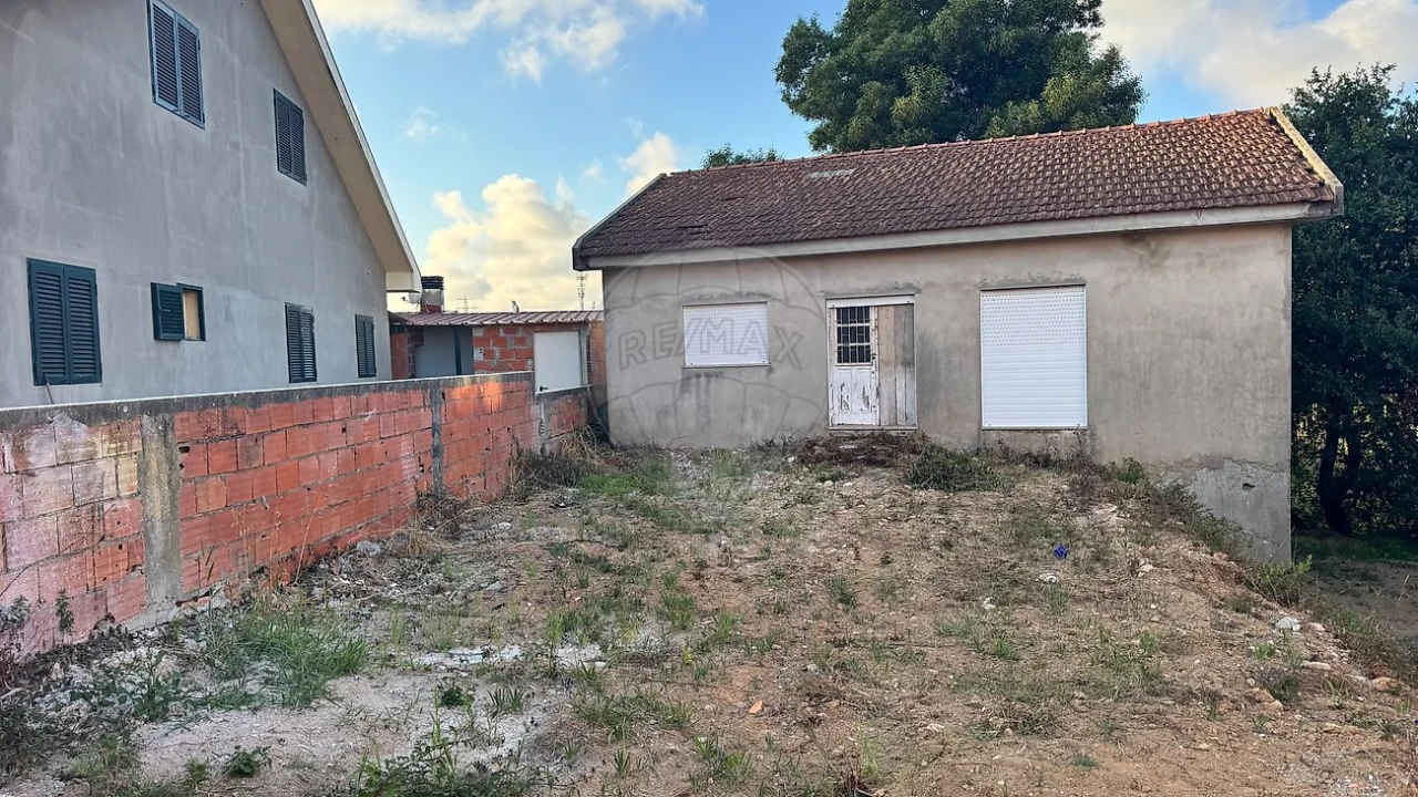 Terreno para Venda em Gulpilhares e Valadares Foto 2