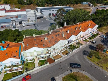 Moradia T3 para Venda em Nossa Senhora do Pópulo, Coto e São Gregório