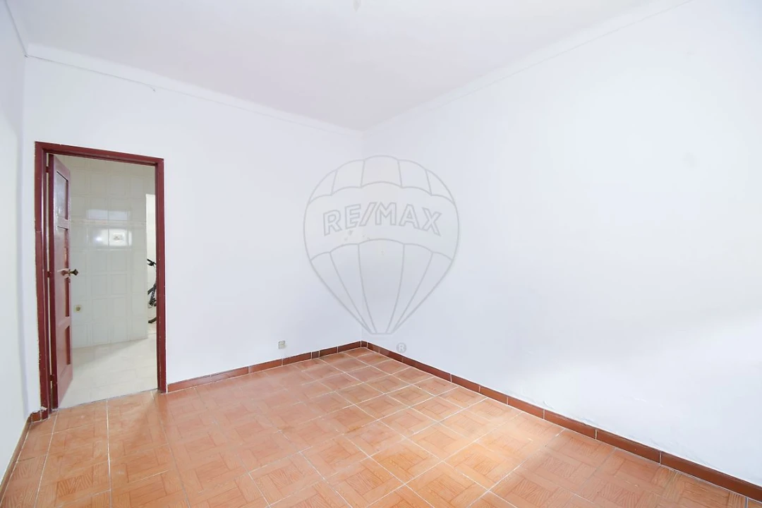 Moradia T2 para Venda em Carcavelos e Parede Foto 15