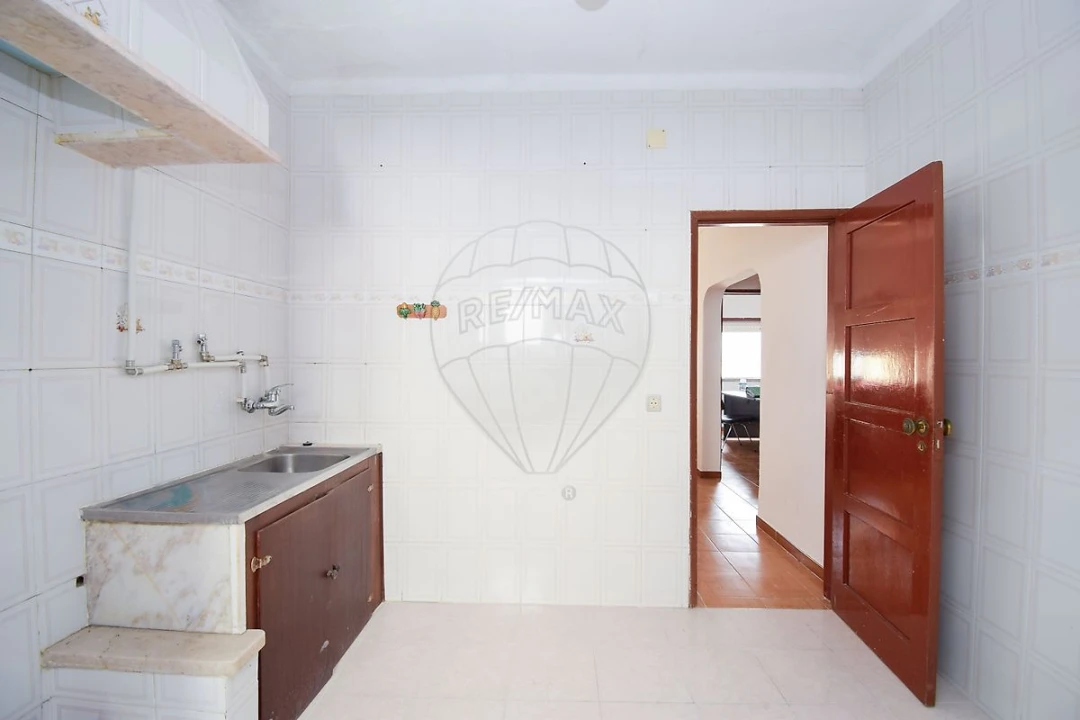 Moradia T2 para Venda em Carcavelos e Parede Foto 14