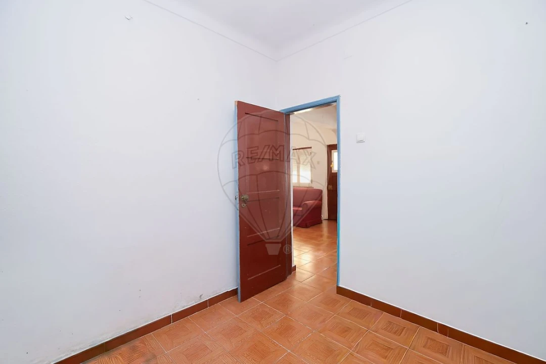 Moradia T2 para Venda em Carcavelos e Parede Foto 9