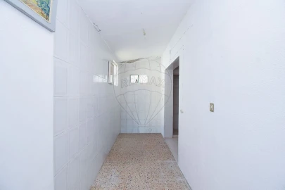 Moradia T2 para Venda em Carcavelos e Parede