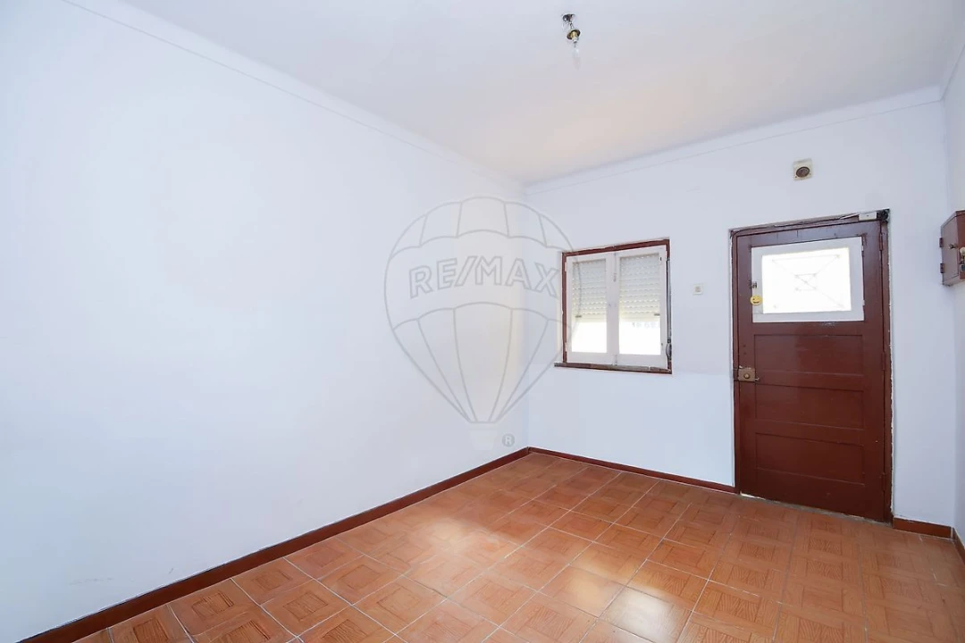 Moradia T2 para Venda em Carcavelos e Parede Foto 7