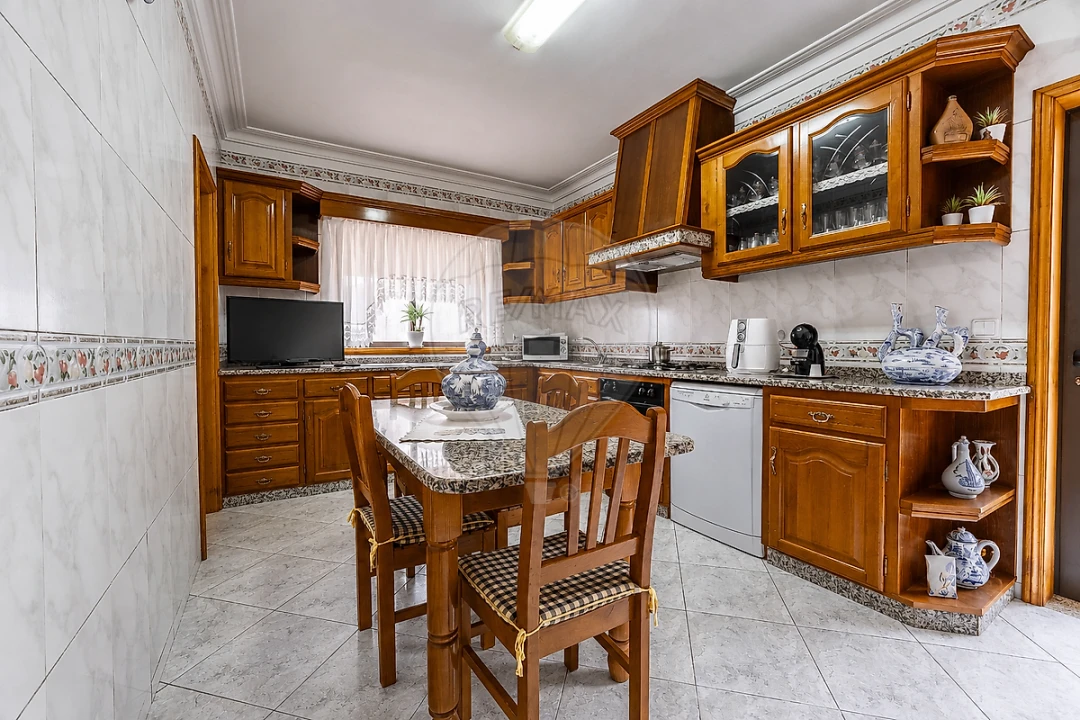 Moradia T3 para Venda em Fornelo e Vairão Foto 31
