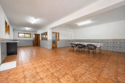 Moradia T3 para Venda em Fornelo e Vairão
