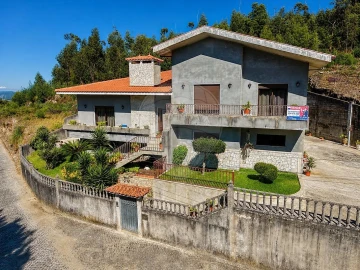 Moradia T3 para Venda em Fornelo e Vairão