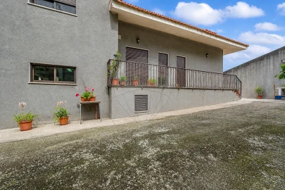 Moradia T3 para Venda em Fornelo e Vairão