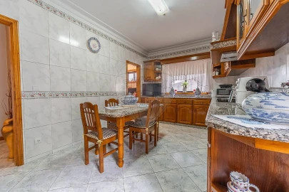 Moradia T3 para Venda em Fornelo e Vairão