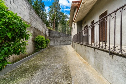Moradia T3 para Venda em Fornelo e Vairão