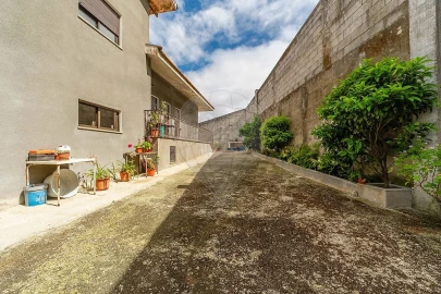 Moradia T3 para Venda em Fornelo e Vairão