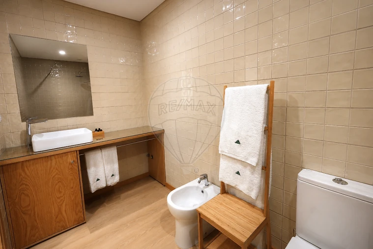 Quinta T6 para Venda em Termas de São Vicente Foto 34