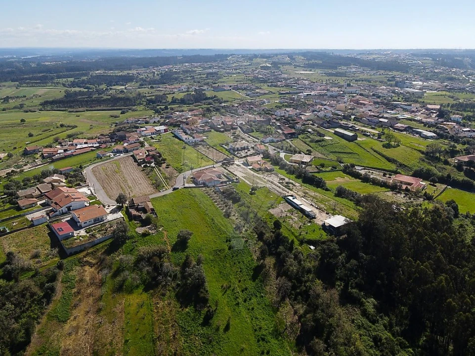 Moradia T1 para Venda em Alqueidão Foto 2