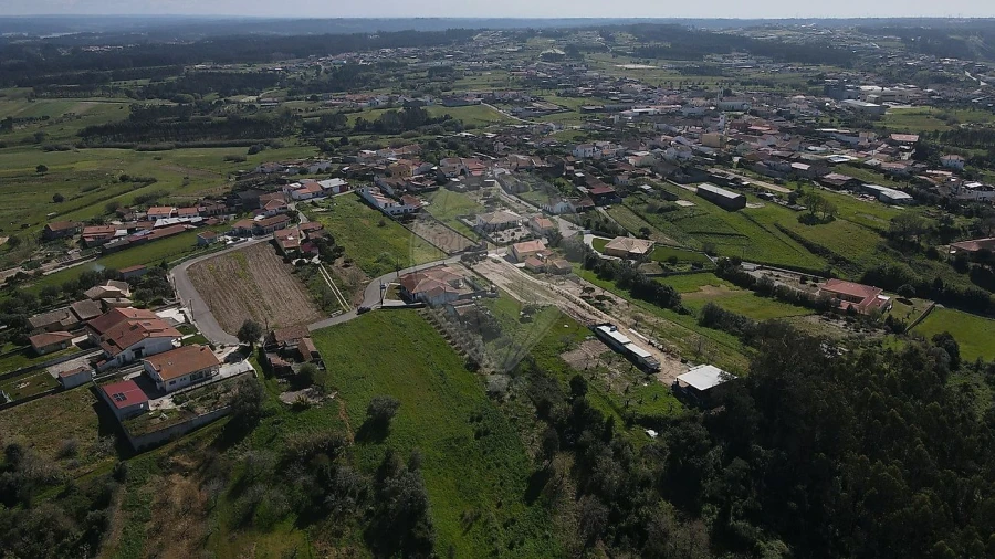 Moradia T1 para Venda em Alqueidão Foto 6