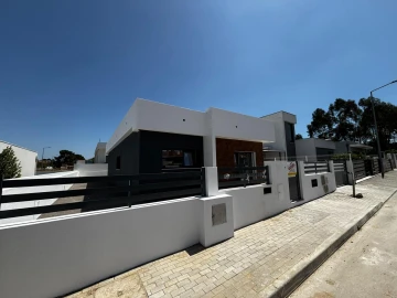 Moradia T3 para Venda em Fernao Ferro