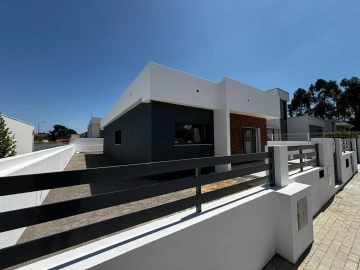 Moradia T3 para Venda em Fernao Ferro