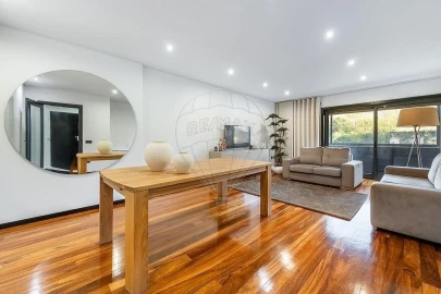 Apartamento T3 para Venda em Braga (Maximinos, Sé e Cividade)