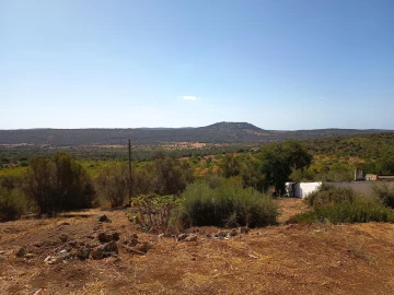 Moradia T2 para Venda em Querença, Tôr e Benafim