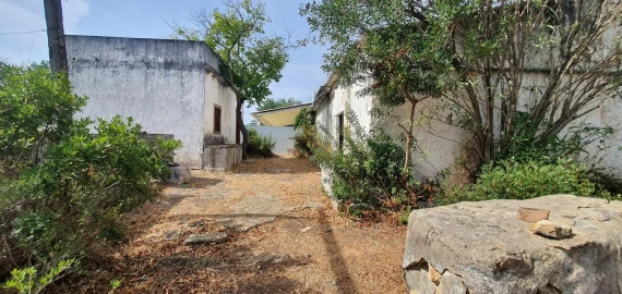 Moradia T4 para Venda em Loule (São Clemente)