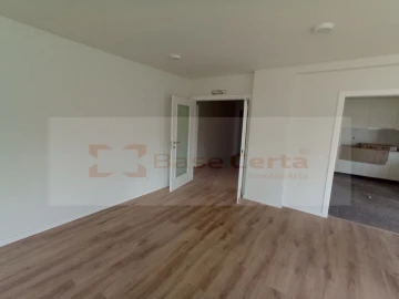 Apartamento T3 para Venda em Almada, Cova da Piedade, Pragal e Cacilhas