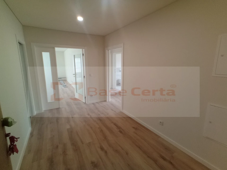 Apartamento T2 para Venda em Santa Clara Foto 8