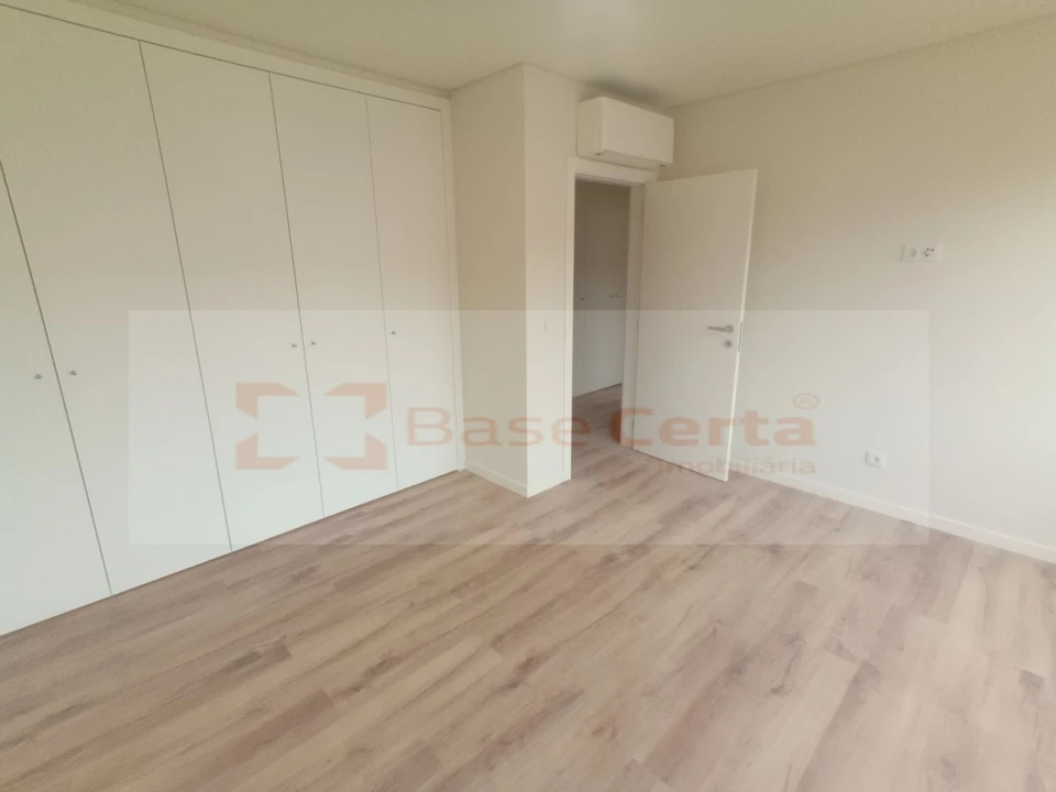 Apartamento T2 para Venda em Santa Clara Foto 11