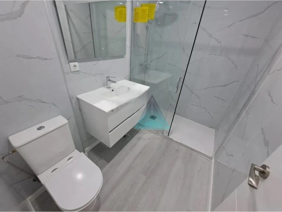 Apartamento T2 para Venda em Corroios Foto 5