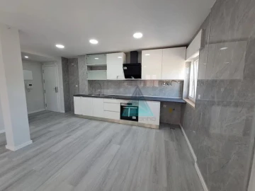 Apartamento T2 para Venda em Corroios