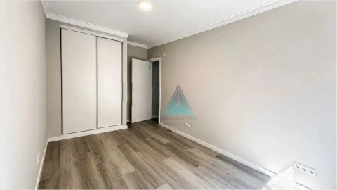 Apartamento T2 para Venda em Corroios