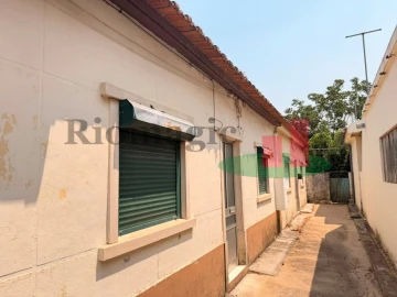 Moradia T6 para Venda em Rio Maior