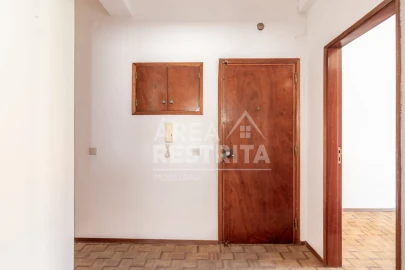 Apartamento T3 para Venda em Baixa da Banheira e Vale da Amoreira
